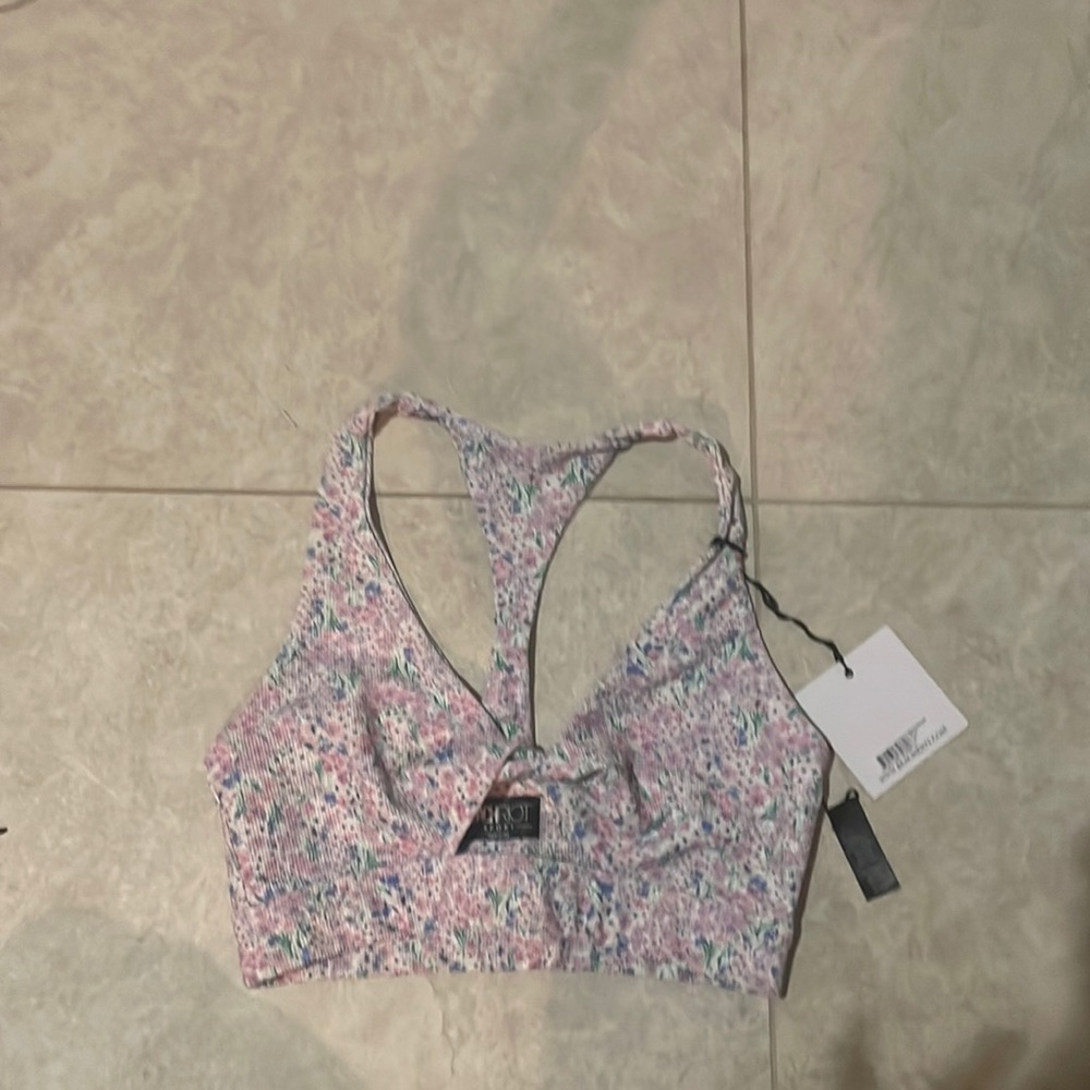 BEACH RIOT twist sports bra